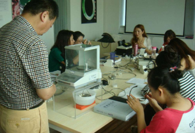 复雅远见教育 引领未来的计算机信息咨询服务