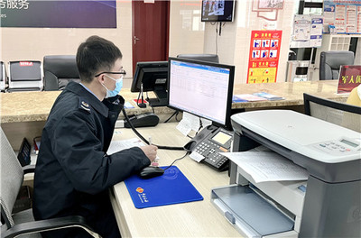 伊川县税务局天星税务工作室 服务热线零距离，星级服务暖人心